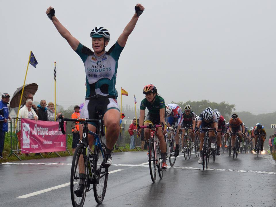 TBF - Kirsten Wild wins stage 4